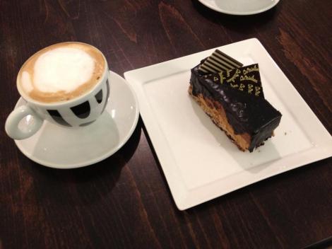 268480_10152366677835394_366858802_n