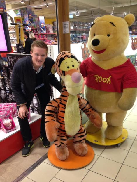 Det var vel det jeg hadde på hjerte denne søndagen, håper dere klikker dere inn her igjen ved neste innlegg. Takk for at du leser dette tullet hilsen gutta krutt i 100-Meter skogen ;)