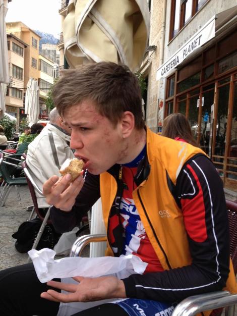 image_1363462774432950