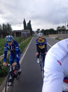 Vi må heller ikke glemme Ørjan, han dunker fortsatt timer og mil her på Mallorca