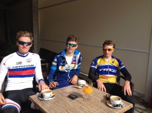 Han er heller ikke vanskelig å be når det kommer til kaffe-stopp på langtur