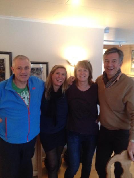 Her er et bilde av min fantastiske ste far, Ellen, Mamma og Helge.