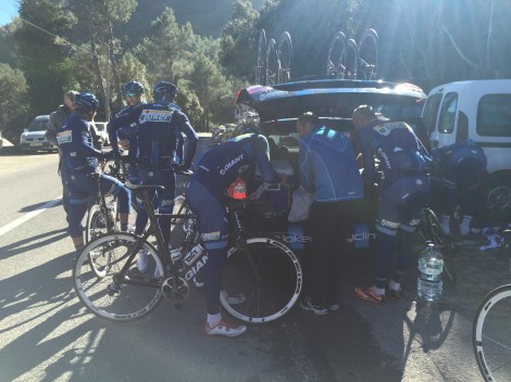 Ukens langtur med denne gjengen, hyggelig å treffe kjentsfolk på øyen:) Disse gutta virker super sterke! 
