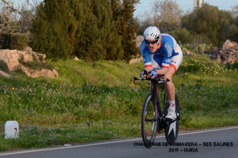 Slik så det ut på vei mot vending på lørdagens tempo i det som er 1 etappe av Challenge de Primavera. Det er i alt 5 etapper fordelt på 3 helger. Foto: Margalida Ferrer