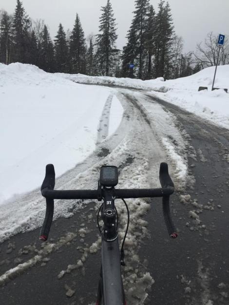 Sykling er en tøff idrett, både fysisk, psykisk osv osv trening i drittvær er endel av hverdagen desverre...savner Mallorca allerede.