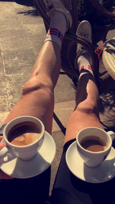 Så over til dagen i dag, den har blitt brukt til rolig restitusjonstur med laaaaang kaffestopp. Nå skal jeg få noen gode kvalitetsøkter denne uken før jeg igjen slipper opp å klinker til med nye ritt neste uke.