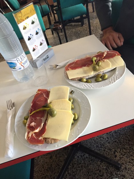 Pamboli til frokost siste dagen med Toni