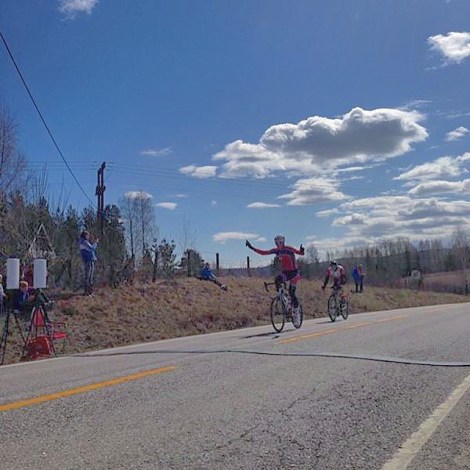 En utrolig god følelse, fikk en veldig god treningsøkt ut av dette rittet. Spesielt godt var det å kjenne at beina føltes bra ut underveis. Foto: Sondre Unnestad