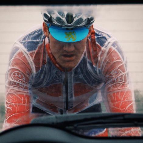 Etter rittet ble det 1 time bilpace for å få litt sårt tiltrengt fart i beina. 