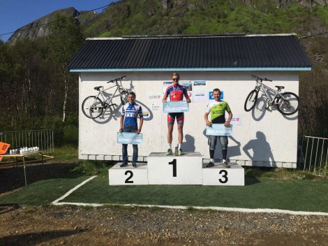 Jeg var også innom Senja, hvor jeg syklet ett ritt som var en kopi av en av Arctic race of Norway etappene i år, dette resulterte i seier å 15.000kr :)