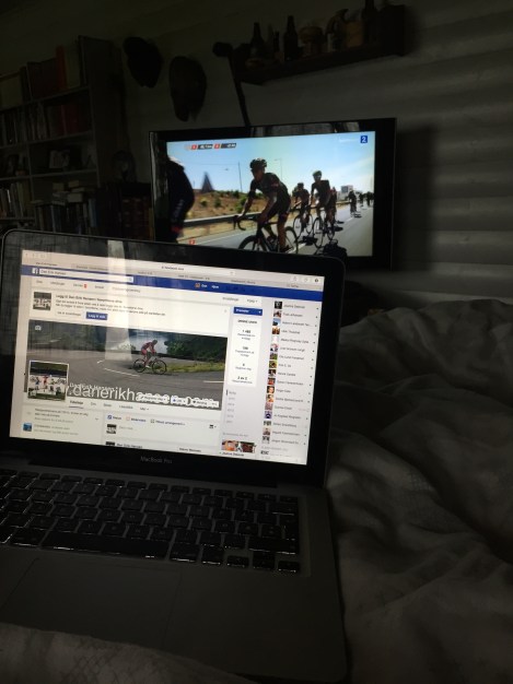 Så ligger jeg ca 1,5 time som en slakt på sofaen, gjerne med noe hyggelig på tv:)