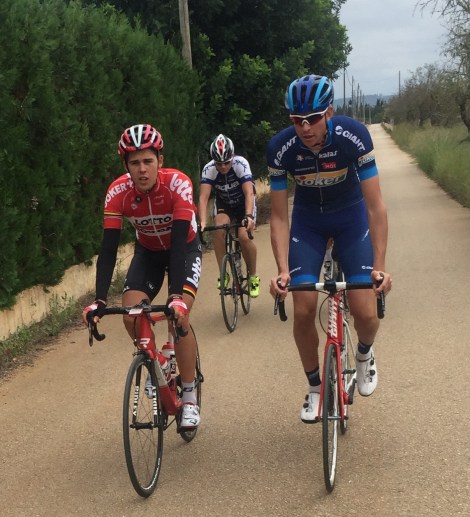 Vergard og Vegard slår av en prat.