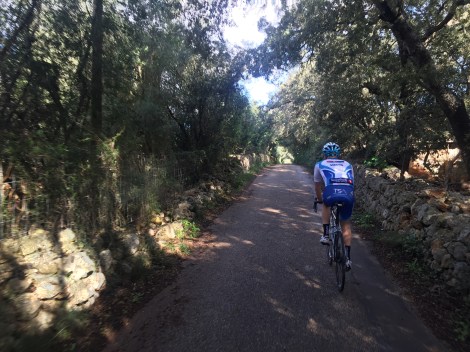 Her er vi på restitusjonstur dagen etter intervallene, det ble noen kaffekopper og litt is denne dagen.