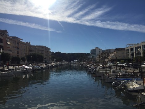 Trenger jo ikke beskrive steder så mye, det holder vel å legge til dette bilde? <3