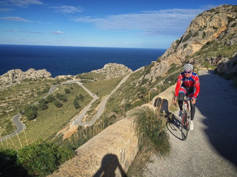 Siste skikkelige intervalløkt her ble gjort på tirsdag, gode timer og ikke minst god følelse med fine watt tall i bakkene! Man kan heller ikke klage over utsikten nedover fjellsiden og utover havet <3