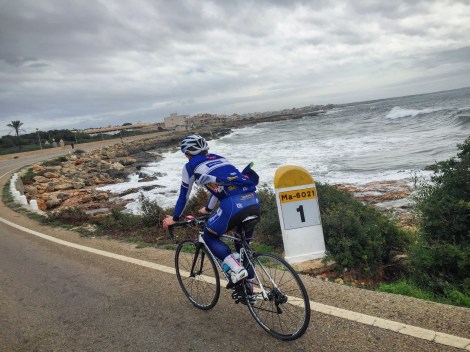 Dag 2 ble en vindfull opplevelse med Sverre langs kysten! Strava link