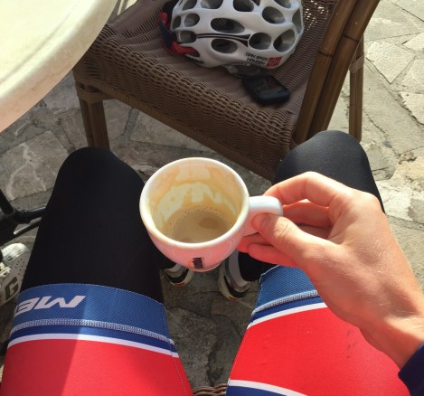 Dag 11 altså i dag, restitusjonstur på 1 time med kaffe på slutten:) Strava link