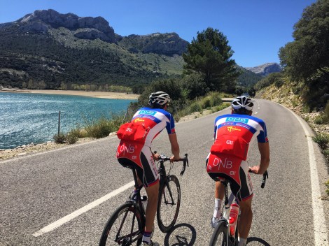 Her dunker vi timer i den spanske fjellheimen. 
